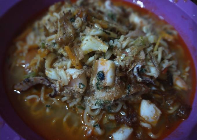 Mie Rendang Seafood