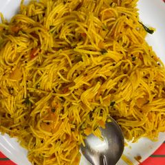 A picture of Vegetable sevaiyan.