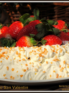 Una foto de Tarta de fresas de San Valentín