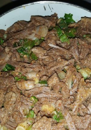 A picture of Khaowsa with macaroni.