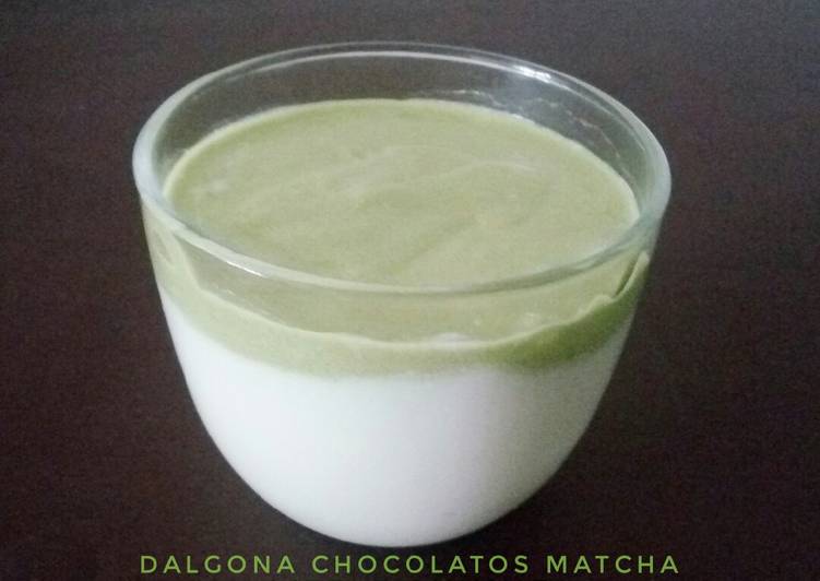 Cara Menyiapkan Dalgona Chocolatos Matcha Kekinian