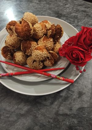 A picture of Laughing Balls | Chinese Smiling Sesame Cookies.