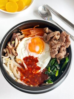 Foto resep Bibimbap 비빔밥 — Korean Mixed Rice with Meat and Vegetable