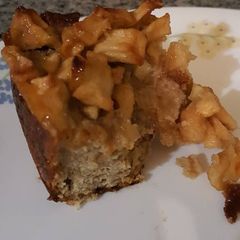 A picture of Apple bread pudding.