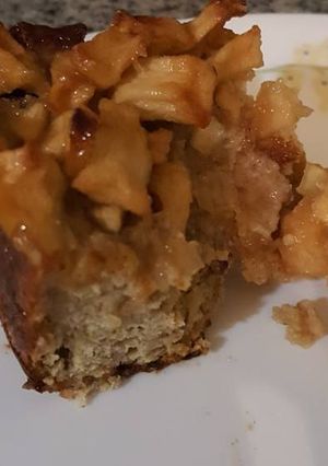 A picture of Apple bread pudding.