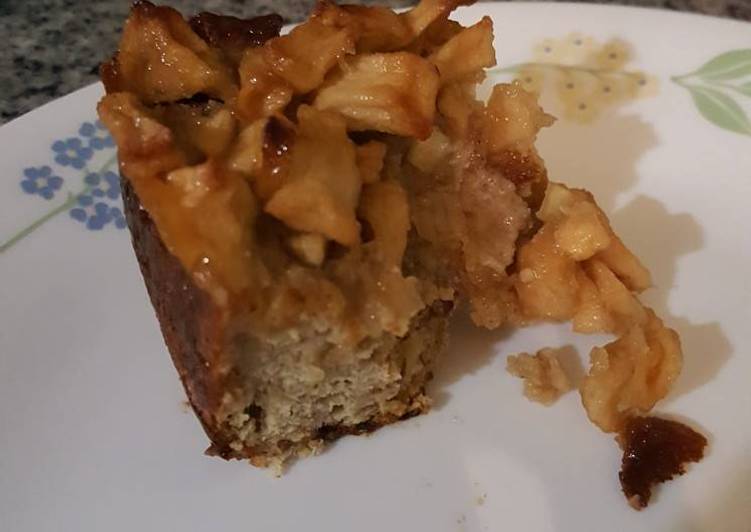 Apple bread pudding