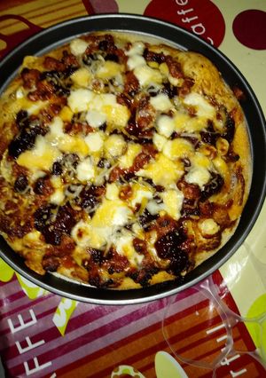 Foto principal de Pizza especial de salchichas de cerdo al infierno