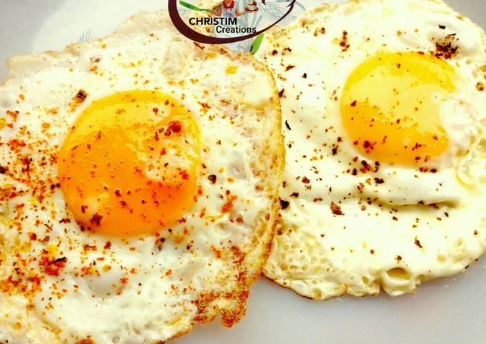 Sunny side up egg