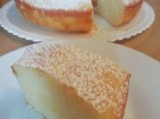 Una foto di colazione con kefir