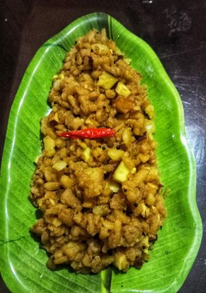 নারকেল দিয়ে  থোড় ঘণ্ট (narkel diye thor ghonto recipe in Bengali) রেসিপির প্রধান ছবি