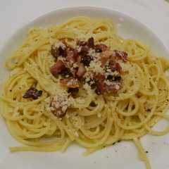 Spaghetti alla Carbonara রেসিপির প্রধান ছবি