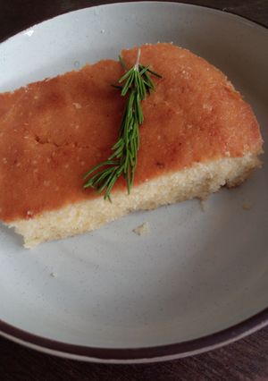 A picture of Almond pound cake.