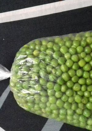 A picture of Frozen Green peas.
