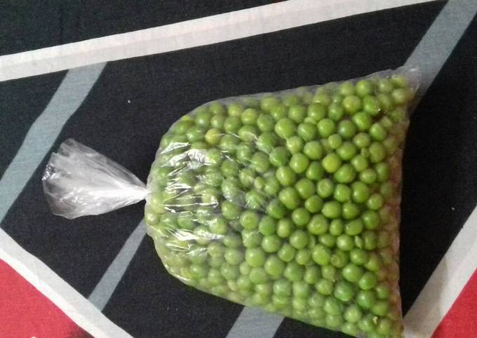 Frozen Green peas recipe main photo
