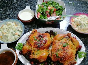 Una foto de Pollo deshuesado relleno al horno
