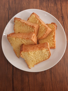 Foto resep Bolu Jadul / Bolu Mentega (Super Lembut, Lembab Gak Kering!)