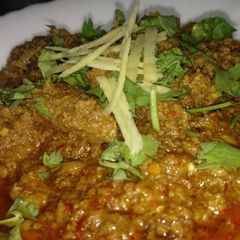 A picture of Qeema.