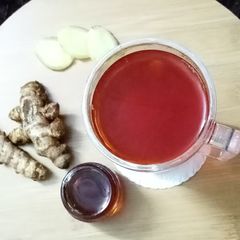 Turmeric & ginger tea / immune boosting tea A picture of Turmeric & ginger tea / immune boosting tea.