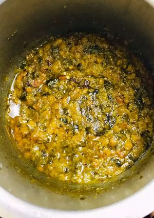 A picture of Chana dal & Palak curry.