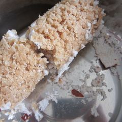 A picture of Steamed wheat funnel cake.