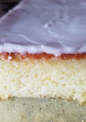 A picture of Copycat Starbucks Lemon Bread.