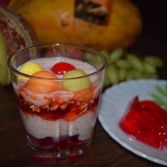 Strawberry Daliya with mixfruits pudding A picture of Strawberry Daliya with mixfruits pudding.