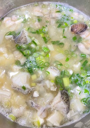 石斑魚蛤蜊豆腐味增湯 的食譜成品照片