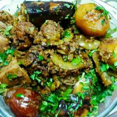 A picture of Surti undhiyu.