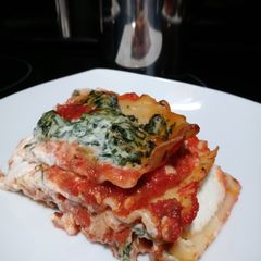 A picture of 3 Cheese Lasagna.