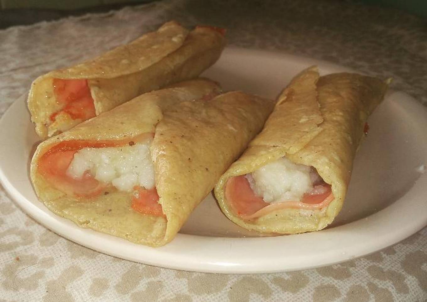 Tacos dorados de papa y jamón