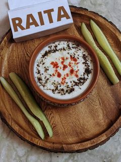 खीरा रायता (kheera raita recipe in Hindi) रेसिपी मुख्य फोटो