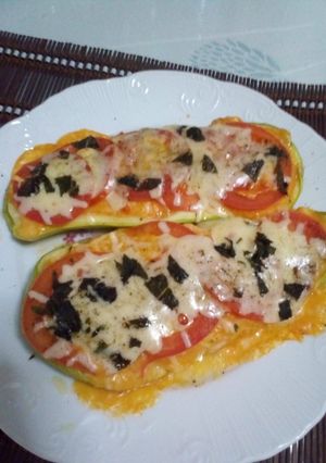 Una foto de Calabacines rellenos sanos y con pocos hidratos