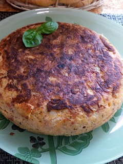 Una foto de Tortilla de patatas con chorizo
