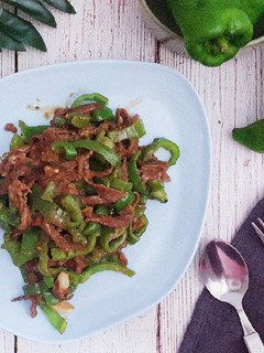青椒炒牛肉(便當菜) 的食譜成品照片
