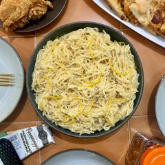 A picture of Pasta al Limone.