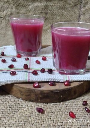 A picture of Pomegranate juice.