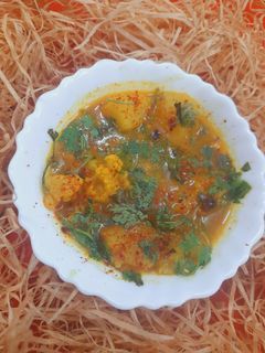 मसाला आलू गोभी (masala aloo gobi recipe in Hindi) रेसिपी मुख्य फोटो