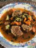 Sopa de albóndigas