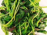 Rau dền đỏ luộc