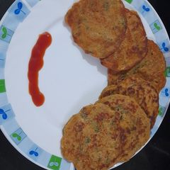 A picture of Bottle guard pancake.[leftover vegetable].