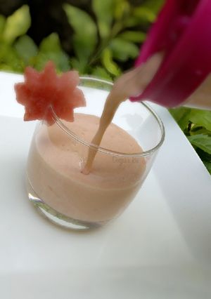 A picture of Mixed Fruits Smoothie.