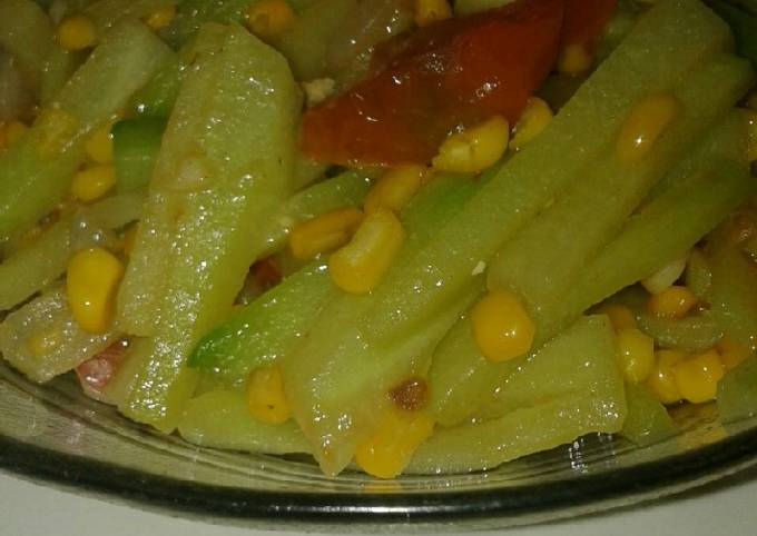 Resep Labu siam tumis jagung manis#ramadhan oleh Theis wardani - Cookpad