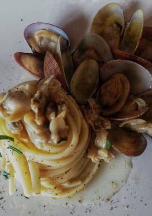 A picture of Linguine with Fresh Clams.