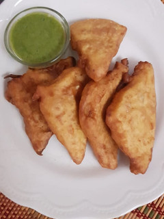 ब्रेड पकोडा (bread pakoda recipe in Hindi) रेसिपी मुख्य फोटो