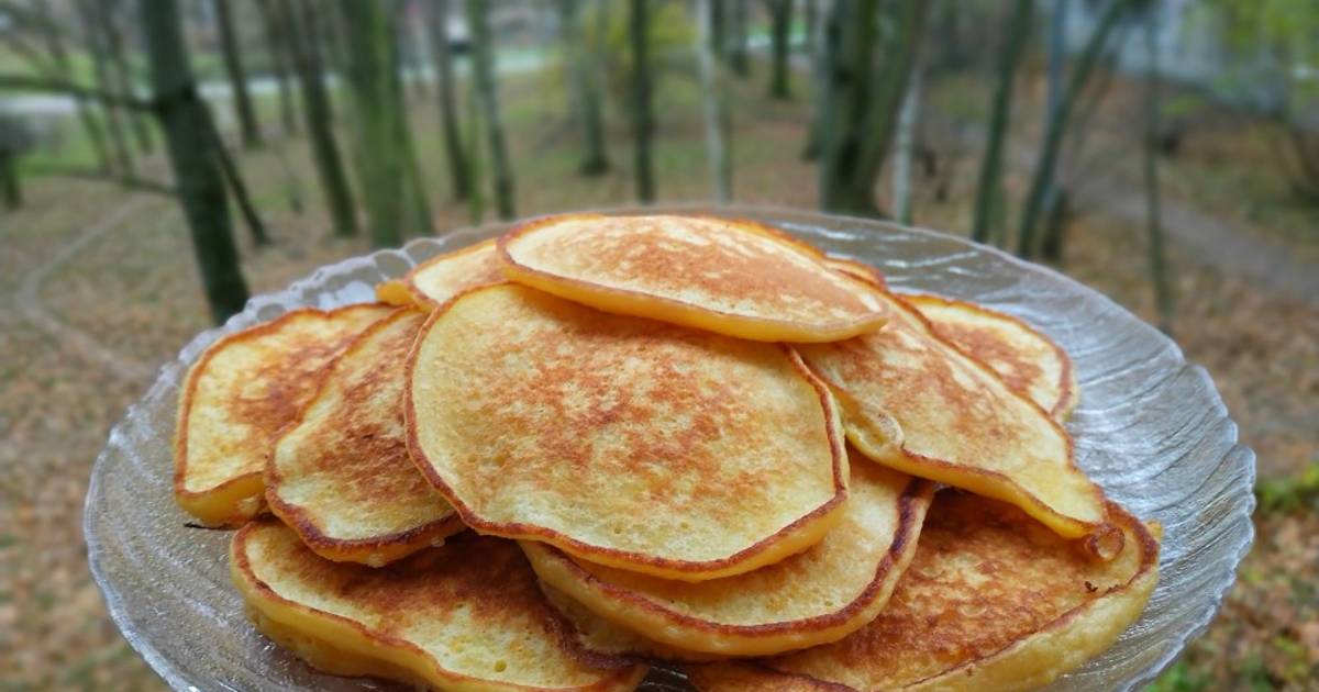 Тыквенные оладьи с манкой. Нежные тыквенные оладушки. Оладьи печень с тыквой. Кедрово-тыквенные оладьи. С фото пошагово оладьи с тыквой.