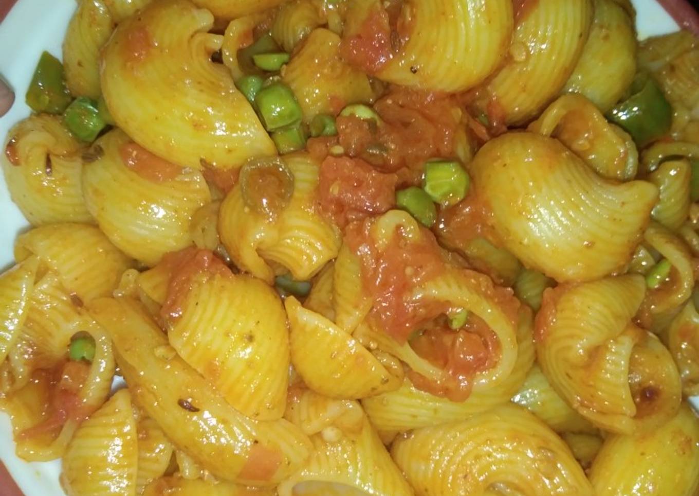 Sea shell pasta
