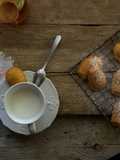 Madeleines de mantequilla de avellana y miel