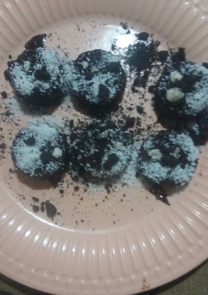 Una foto de Oreos de momia fáciles en menos de 13m!