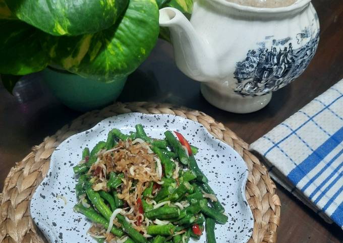 Resep Tumis Kacang Panjang Teri Oleh Kia Arthemist Cookpad