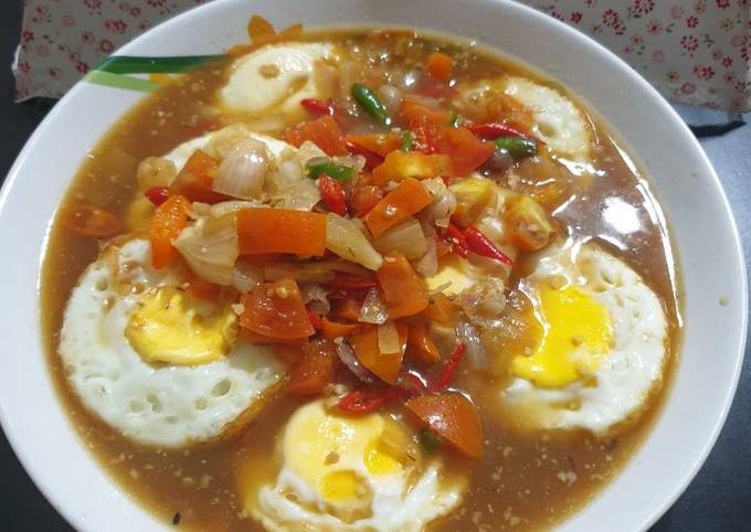 Telur ceplok kuah kecap